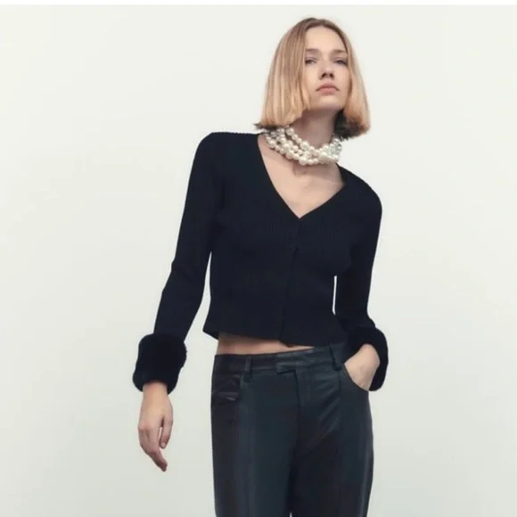 Zara Black Cardigan with Faux Fur Cuffs - Picture 2 of 3